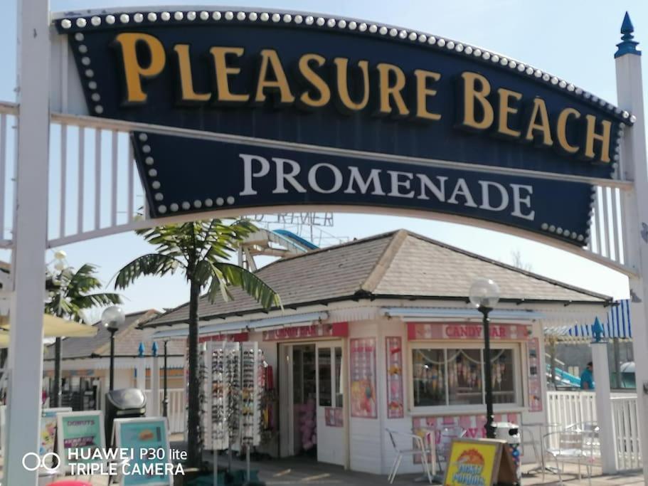 Pleasure Beach Apartment With Garden スケッグネス エクステリア 写真