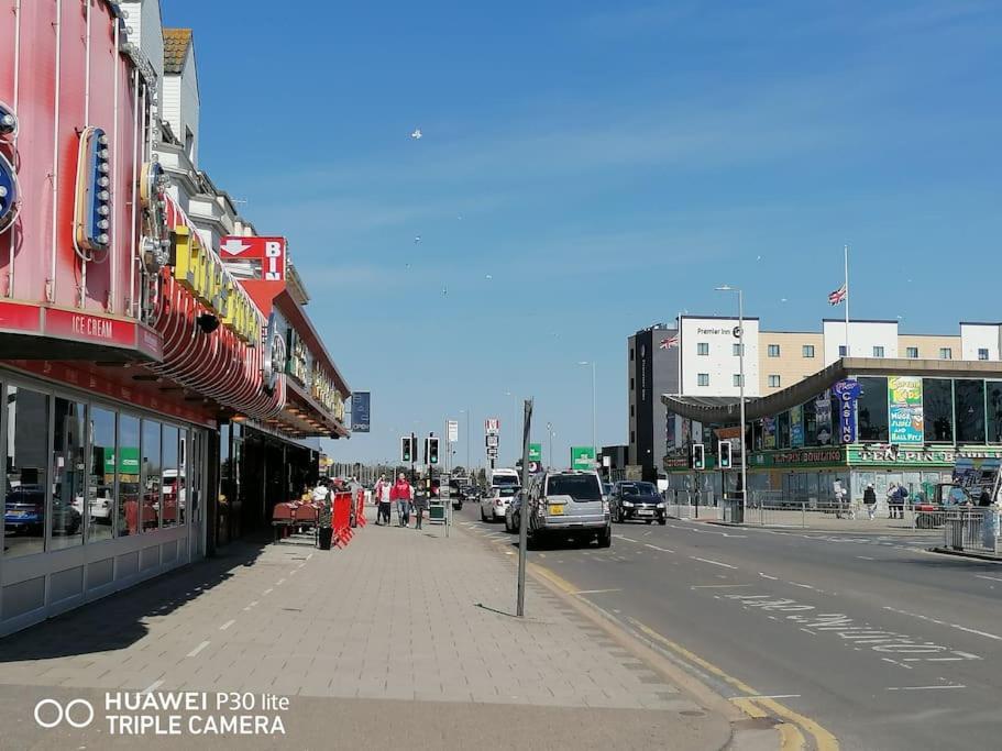 Pleasure Beach Apartment With Garden スケッグネス エクステリア 写真